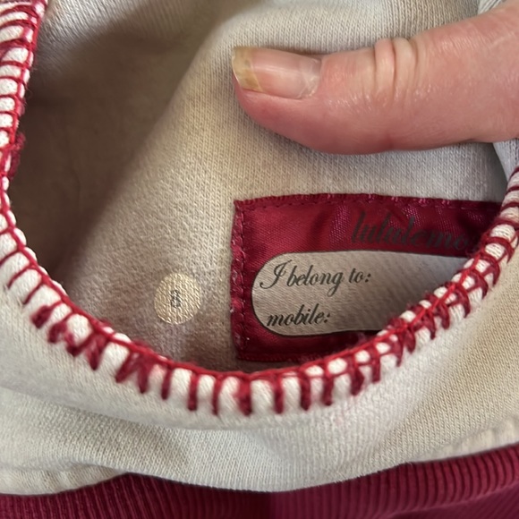 Lululemon Scuba Hoodie - Picture 4 of 6